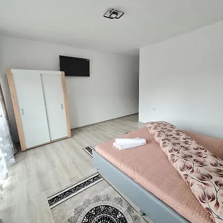 Farm stay Agropensiunea Maya-andrei Novaci-Straini